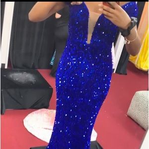Im selling this Love & Lemonade Off Shoulder Mermaid Sequin Formal Gown